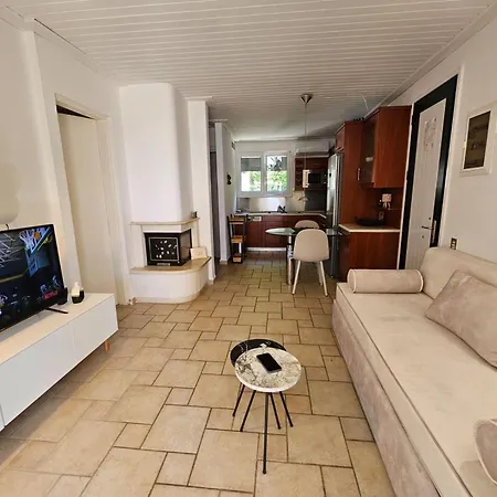 Corfu Dream Holidays 格利法达